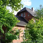 Bahnhof - Uebernachten Im Denkmal Apartment *
