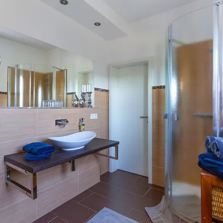 Bahnhof - Uebernachten Im Denkmal * Droyssig