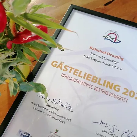 Bahnhof - Uebernachten Im Denkmal