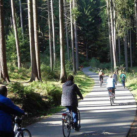公寓 Bahnhof - Uebernachten Im Denkmal