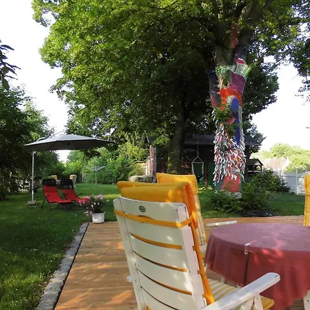 公寓 Bahnhof - Uebernachten Im Denkmal