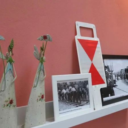 Bahnhof - Uebernachten Im Denkmal Droyssig