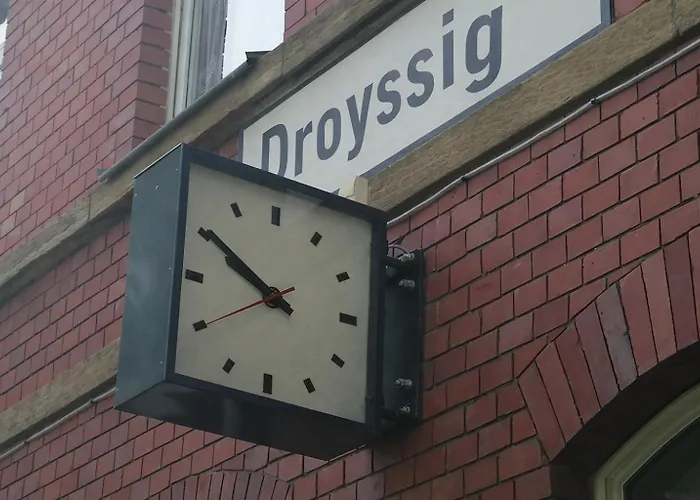 Bahnhof - Uebernachten Im Denkmal *