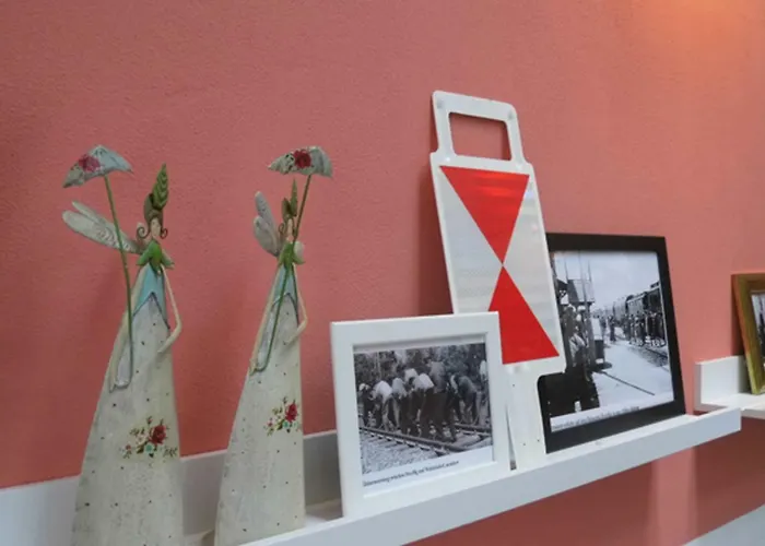 Bahnhof - Uebernachten Im Denkmal Droyssig